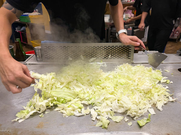 ▲▼桃園平價美食「浪人鐵板燒」營業到凌晨2點！無限暢飲、青菜免費續。（圖／部落客VIVIYU提供）