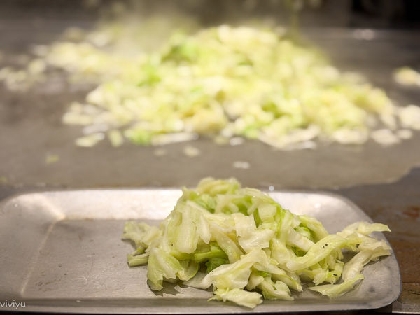 ▲▼桃園平價美食「浪人鐵板燒」營業到凌晨2點！無限暢飲、青菜免費續。（圖／部落客VIVIYU提供）