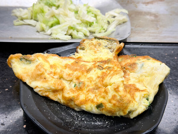 ▲▼桃園平價美食「浪人鐵板燒」營業到凌晨2點！無限暢飲、青菜免費續。（圖／部落客VIVIYU提供）