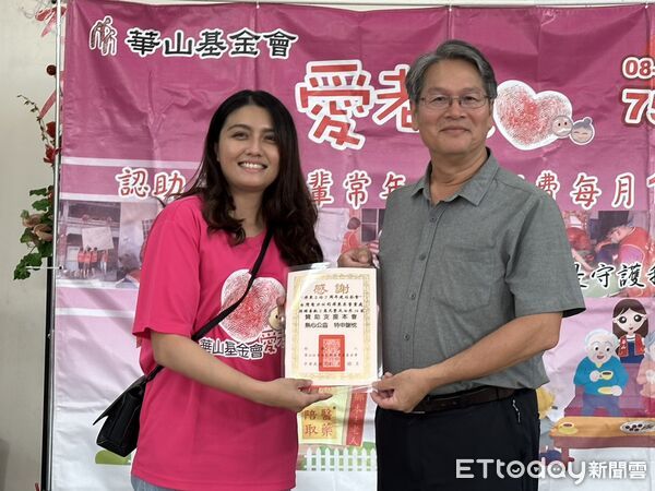 ▲台電屏東區處笑格格合唱團偕同華山基金會以歌聲傳遞溫暖。（圖／台電屏東區處提供）