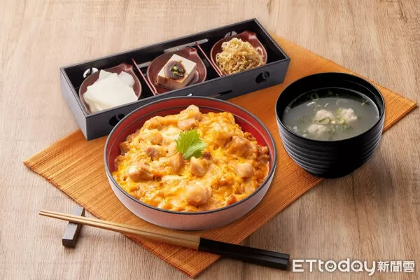 ▲親子丼「雞三和」進駐SOGO復興館。（圖／王座餐飲提供）