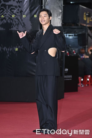 ▲第60屆戲劇類金鐘獎星光大道，人生清理員》黃冠智。（圖／記者林敬旻攝）