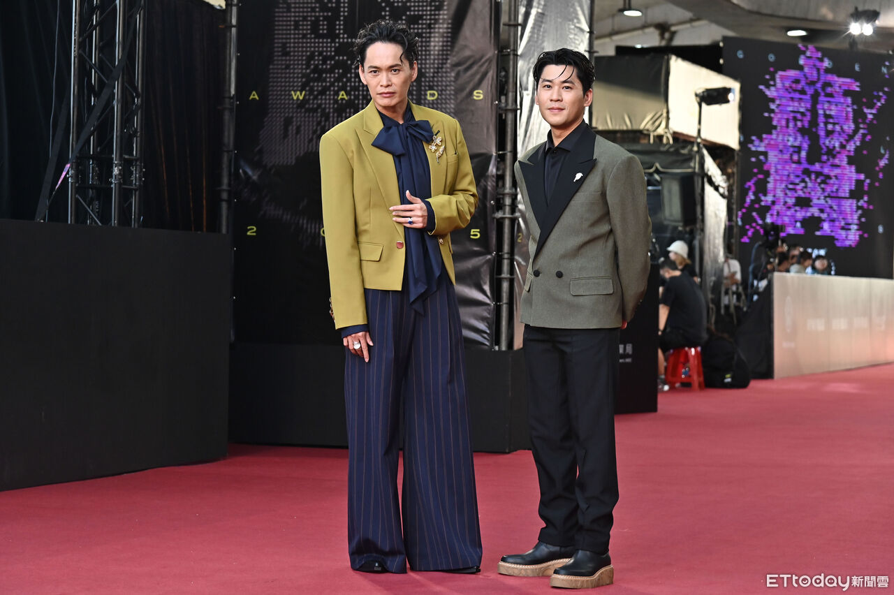 ▲第60屆戲劇類金鐘獎星光大道，星光大道主持人黃鐙輝、黃迪揚。（圖／記者李毓康攝）