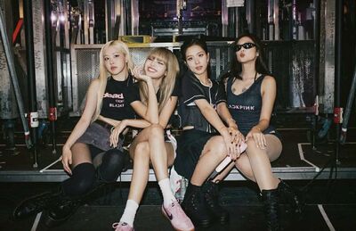 官方美照出爐！BLACKPINK世運開唱破5項紀錄　萬人朝聖空拍超震撼