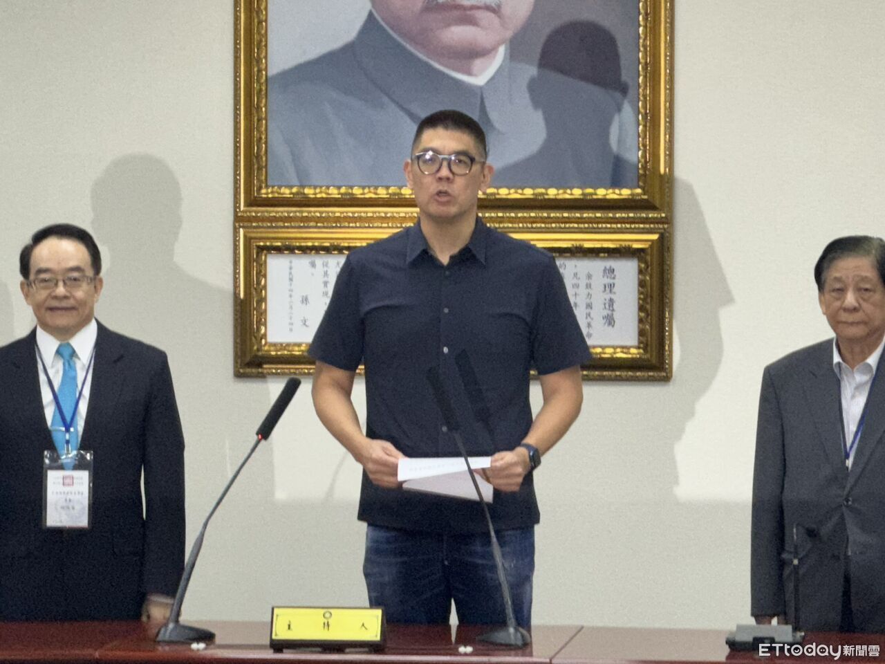 快訊／連勝文宣布投開票幾乎完成　鄭麗文確定當選國民黨主席