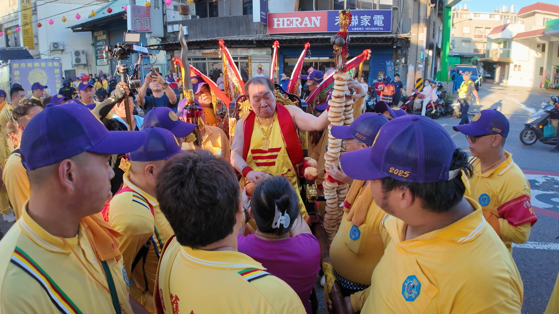 ▲▼2025桃園護國宮五夜暗訪遶境,太子忠孝文化季,夜巡祈福-神的步行者。（圖／記者姜國輝攝）