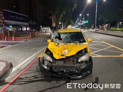 快訊/女行人凌晨疑闖紅燈 斑馬線上被撞飛不治