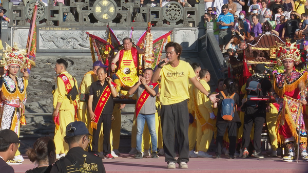 ▲▼2025桃園護國宮五夜暗訪遶境,太子忠孝文化季,夜巡祈福-神的步行者。（圖／記者姜國輝攝）