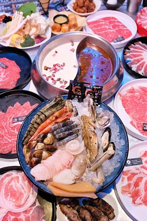 ▲▼台南東區火鍋吃到飽「尬麻火鍋聚場」！499元起和牛吃到飽，復古電玩機、娃娃機免費玩，氣氛最歡樂的夜店風火鍋店！（圖／部落客愛比妞提供）