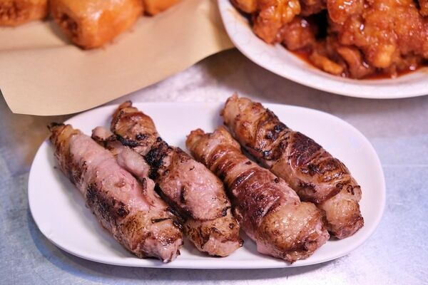 ▲▼台南東區火鍋吃到飽「尬麻火鍋聚場」！499元起和牛吃到飽，復古電玩機、娃娃機免費玩，氣氛最歡樂的夜店風火鍋店！（圖／部落客愛比妞提供）