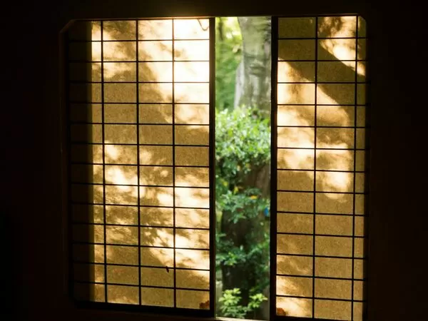 日本一對原本住在東京的70多歲老夫婦，在退休後決定搬到鄉下便宜老房子。（示意圖，pexels提供）