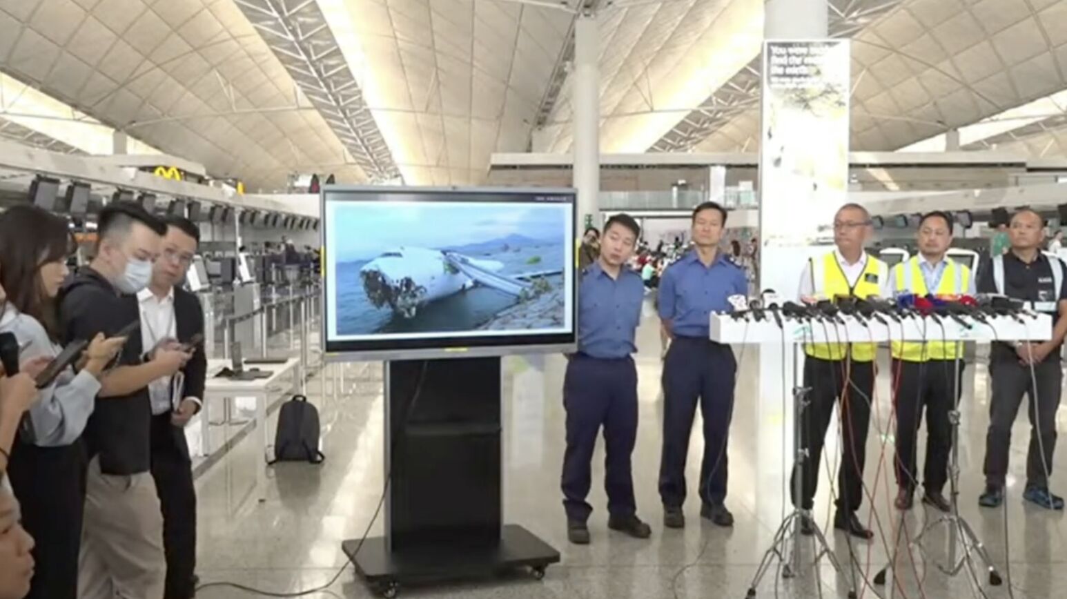 ▲港機管局說明阿聯酋貨機事故。（圖／翻攝澎湃新聞）