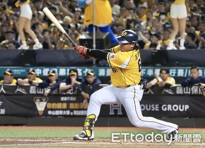 王政順首先發首打席就敲安!短期賽心態:單純一點