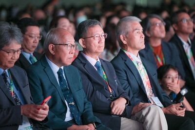 全台首座客家醫院　聯新國際醫院慶30週年