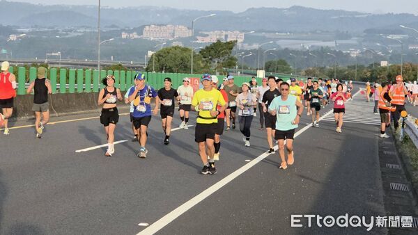 ▲2025埔里跑「十光穿越」馬拉松4500跑者齊聚開跑。（圖／埔里鎮公所提供，下同）