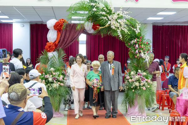▲屏東市19日舉辦模範夫妻表揚典禮。（圖／屏東市公所提供）