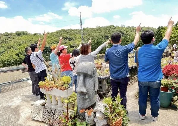 ▲海外學人光輝十月返台相親創新低