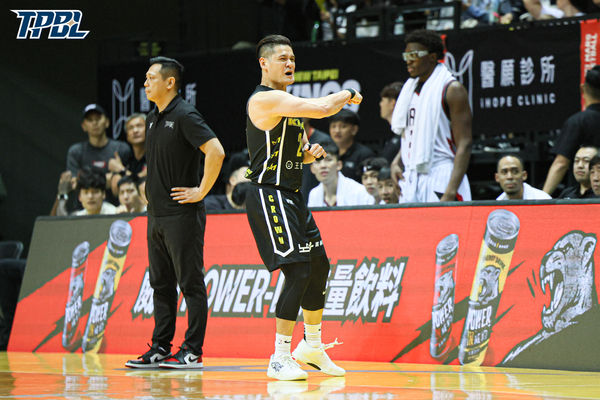 ▲▼新北國王洪志善；台北戰神洛夫頓。（圖／TPBL提供）