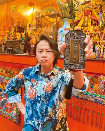 撞臉大咖人氣漲／獨家！翻唱〈沒出息〉像極王世堅　賴銘偉從從容容撈300萬