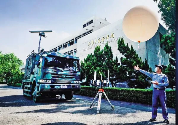 海軍大氣海洋局（圖）爆發局長違法情蒐、指示下屬騙預算的爭議。（翻攝中華民國海軍臉書）