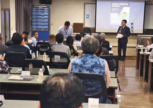 林倉玉遭多名吹哨者指控，在會議中指示下屬浮報預算，行徑離譜。示意畫面，圖非相關會議。（翻攝中華民國海軍官網）