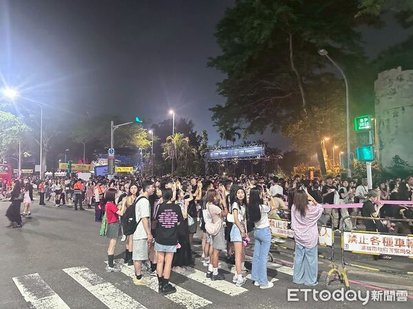 ▲▼BLACKPINK世巡高雄站疏散狀況。（圖／記者許宥孺翻攝）