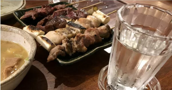 日居酒屋被台人狂留五星評論「做一事」　一票人笑翻：真的很有才