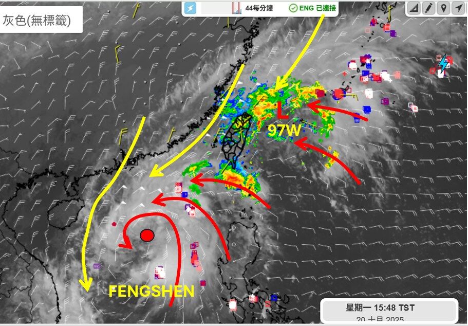 ▲鄭明典曝「小低壓」冒出來。（圖／翻攝自Facebook／鄭明典、天氣職人-吳聖宇）