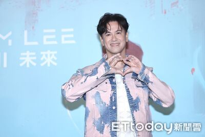 才當街親密廝磨八點檔女神！　李聖傑首露面突宣布「重磅喜訊」