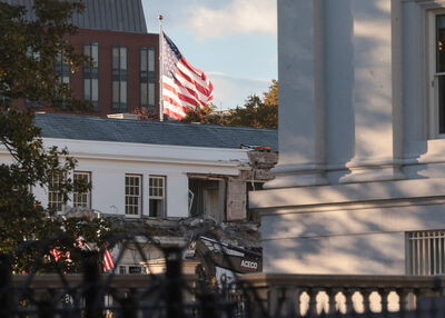政府停擺仍照蓋！川普砸77億重建白宮東翼　嗨喊：150年夢想實現