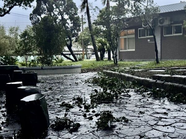 ▲▼新北市因應豪大雨啟動防災應變，強化校園防護、預防性停課措施。（圖／新北市教育局）