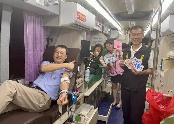 ▲台電桃園區處熱血送愛　