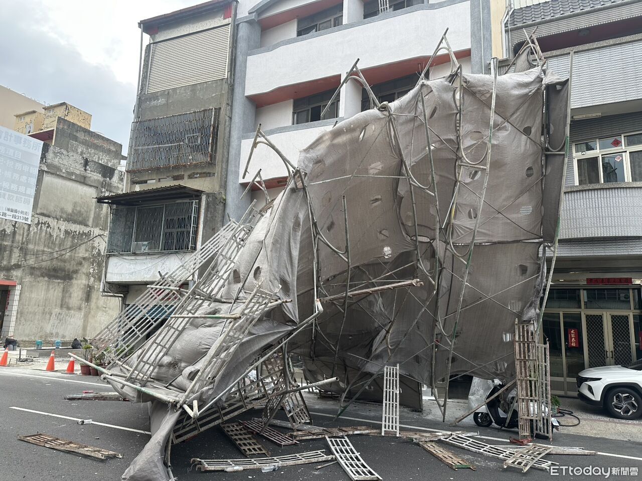 詭風連釀2起鷹架崩塌！鹿港倒完換彰化...在地人驚喊：好可怕