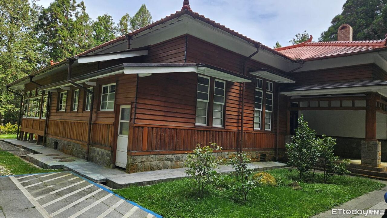 古蹟建築愛好者必看　新書發表帶你揭密阿里山貴賓館歷史文化