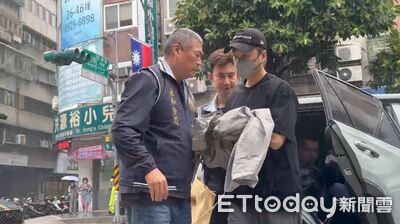快訊/藝人閃兵案第三波!Energy團員張書偉遭上銬拘提畫面曝