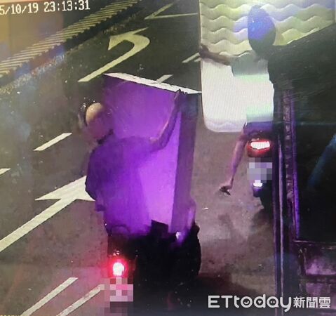 ▲▼岡山超載             。（圖／記者陳宏瑞翻攝）