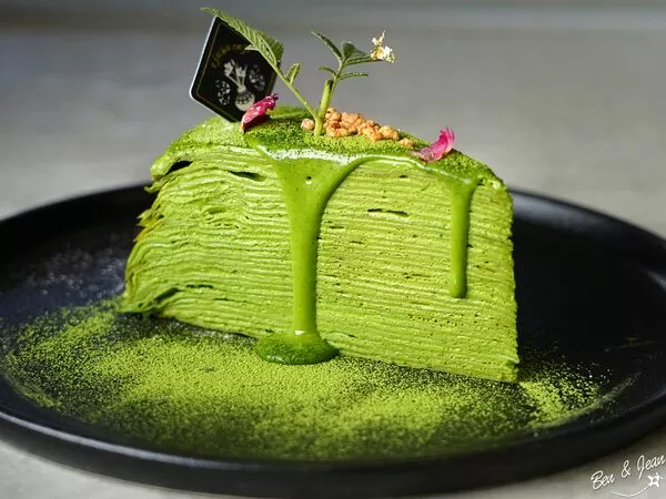 ▲▼蘭博烏石港驛站海景咖啡廳「啾咕咖啡烏石港店」！品嚐每日限定千層蛋糕，順道賞鯨去。（圖／部落客紫色微笑提供）