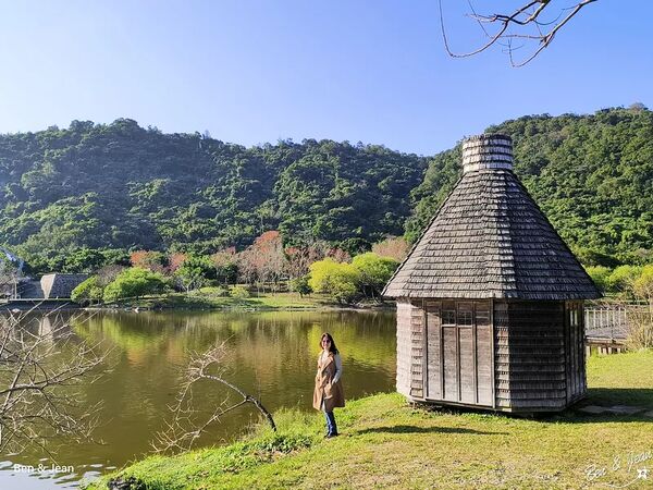 ▲▼蘭博烏石港驛站海景咖啡廳「啾咕咖啡烏石港店」！品嚐每日限定千層蛋糕，順道賞鯨去。（圖／部落客紫色微笑提供）