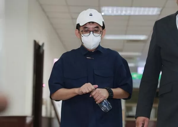 ▲▼藝人黃子佼到台灣高等法院開庭。（圖／記者周宸亘攝）