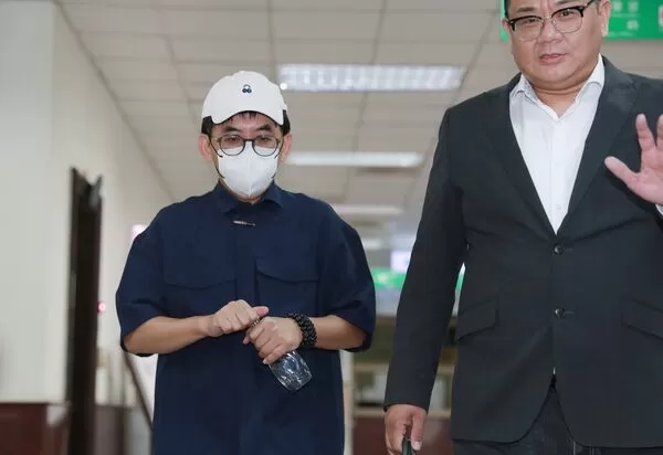 ▲▼藝人黃子佼到台灣高等法院開庭。（圖／記者周宸亘攝）