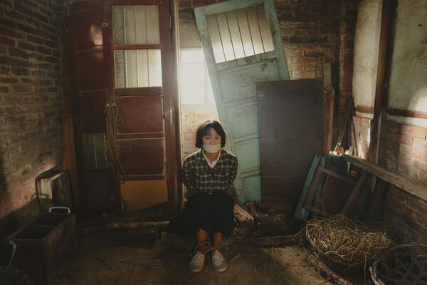 ▲方郁婷主演電影《大濛》，被導演大讚「是個天才」。（圖／華文創提供）