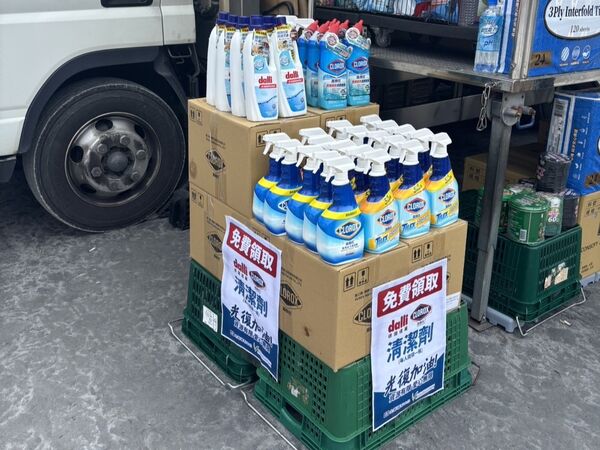 ▲▼全聯於花蓮的「光復中山門市」推出「行動超市車」。（圖／業者提供）