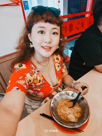 ▲▼「暖暮拉麵」赤烈火 VS 四川麻辣大評比。（圖／部落客胖貓提供）