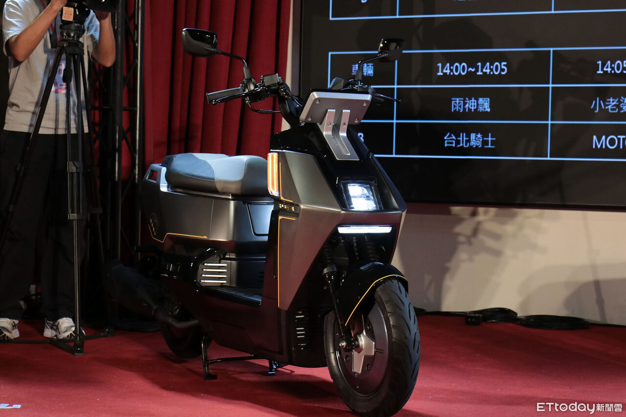 ▲快訊／三陽「PE3油電增程機車」來了！滿油滿電可跑325KM。（圖／記者張慶輝攝）