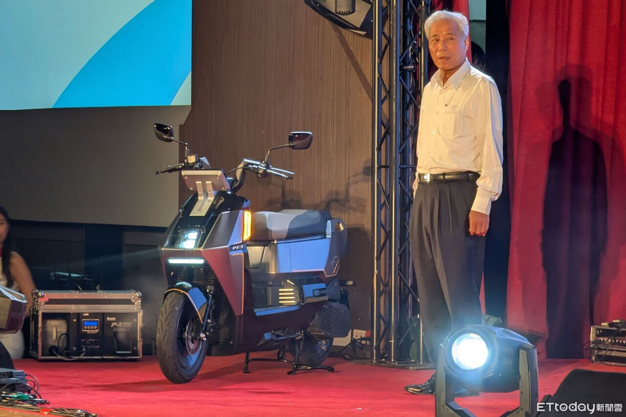 ▲快訊／三陽「PE3油電增程機車」來了！滿油滿電可跑325KM。（圖／記者張慶輝攝）