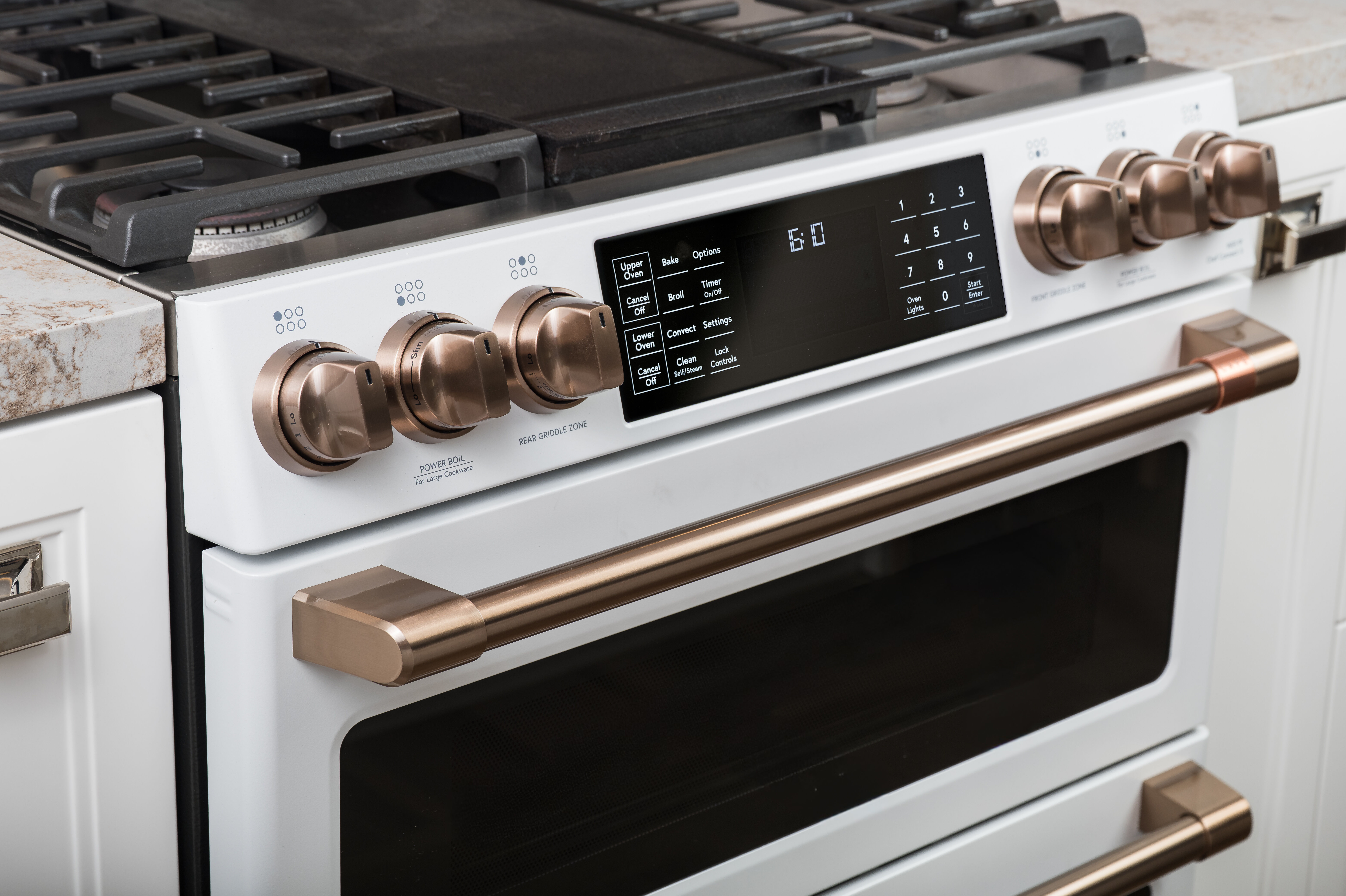 ▲Café 30 吋六口雙層美式爐連烤。（圖／品牌提供）