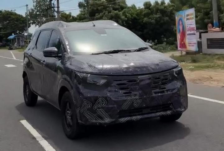 ▲Nissan神秘跨界MPV於印度現身！將具備3排7人座。（圖／翻攝自IG@kodaivik）