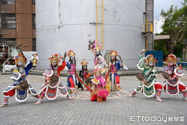 ▲▼   國立傳統藝術中心「2025鬥陣趣 眾將來尬陣」震撼登場！全臺超過200位將爺齊聚嘉義，神界陰間波麗士大人攏抵嘉    。（圖／國立傳統藝術中心提供）