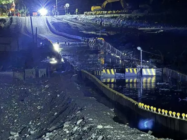 ▲▼馬太鞍溪臨時便道退水狀況。（圖／花蓮光復鄉前進協調所提供）