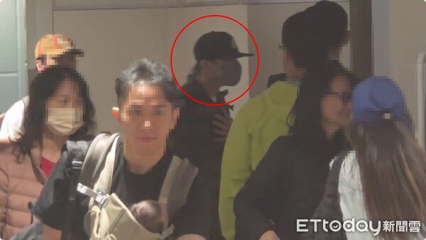 ▲▼▲▼坤達返抵桃園機場。（圖／機場聯誼會提供）